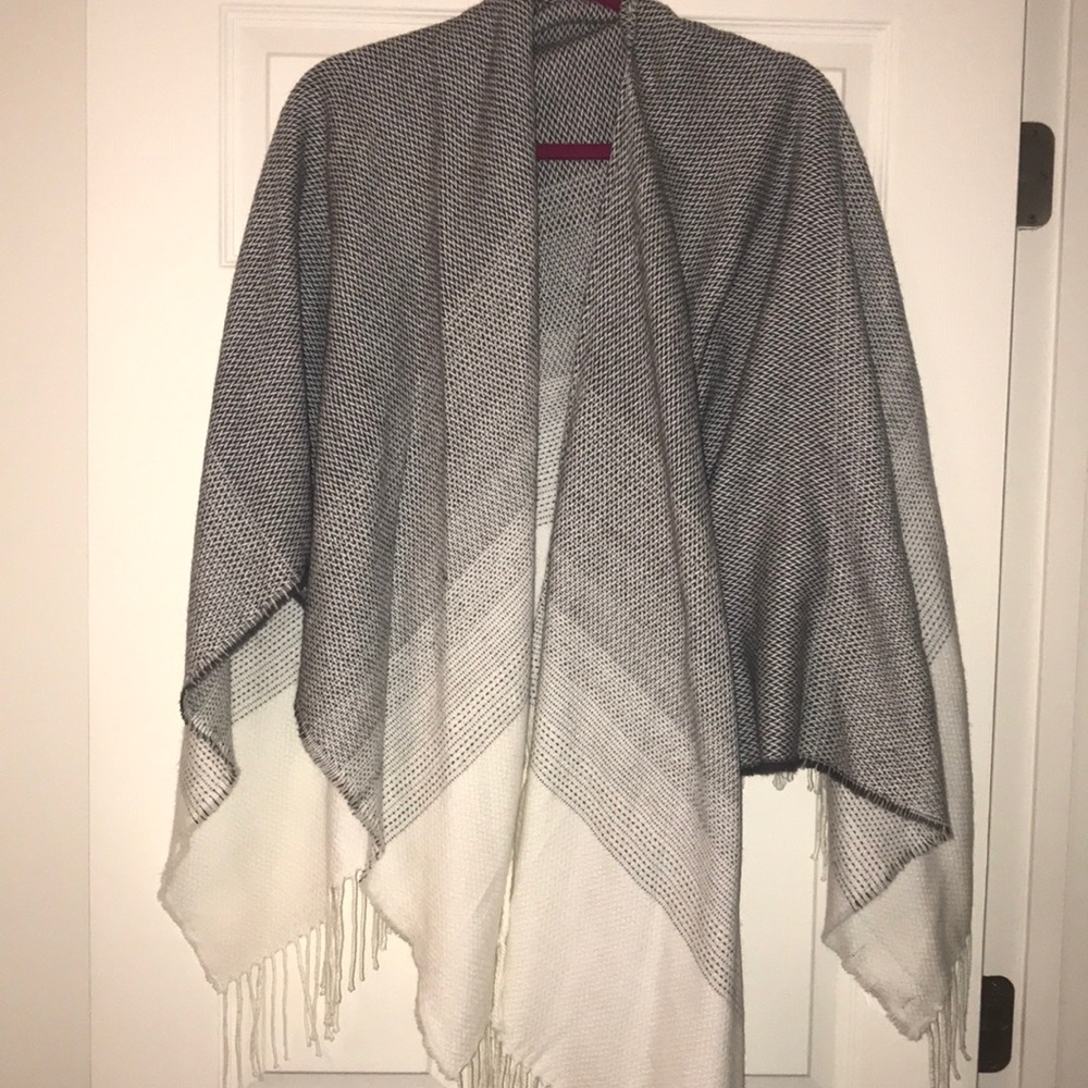 gray and cream banana republic poncho